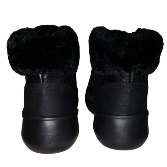 Bzees Hiker Style Boot - Picture 4 of 7